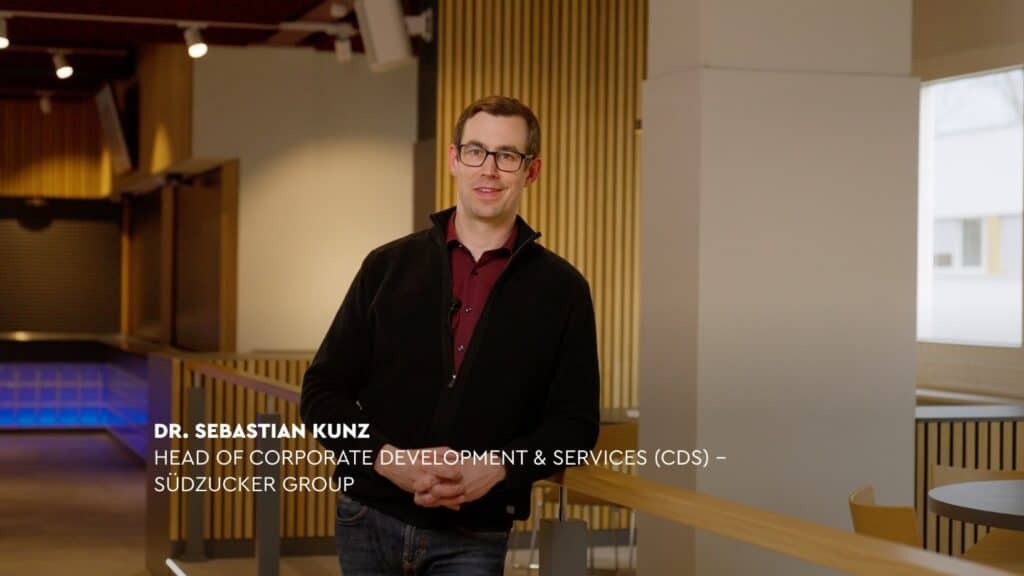 Team Up for Innovating Tomorrow: Close to Customers, Close to the Future Image