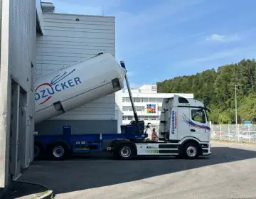 Team Up for Innovating Tomorrow: When Innovation Hits the Road Image